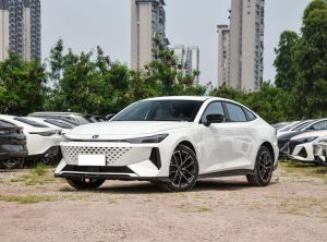 Changan UNI-V iDD 2024 Подключаемый гибрид