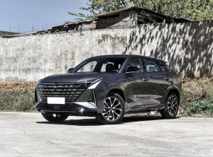 Changan UNI-Z 2024 Подключаемый гибрид