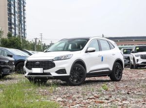 Ford Escape 2024 Бензин