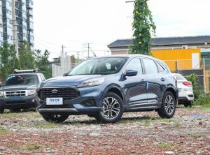 Ford Escape 2024 Бензин