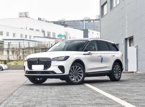 Lincoln Corsair 2024 Бензин