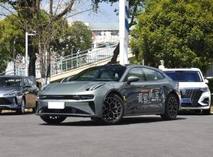 ZEEKR 001 2024 Электрический