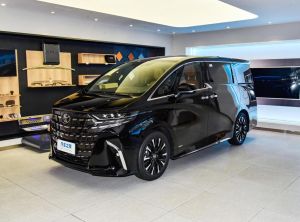 Toyota Alphard 2024 Гибрид