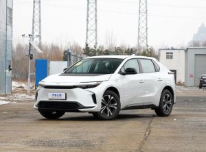 Toyota BZ4X 2024 Электрический