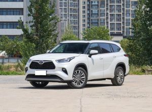 Toyota Highlander 2024 Бензин