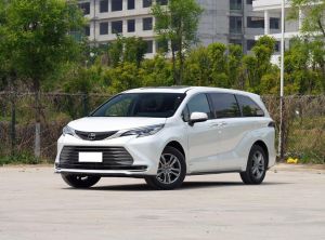 Toyota Sienna 2024 Гибрид