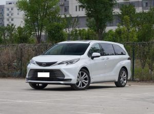 Toyota Sienna 2024 Гибрид
