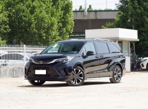 Toyota Granvia 2024 Гибрид