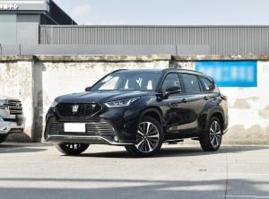 Toyota Crown Kluger 2024 Гибрид