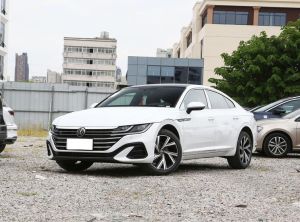 Volkswagen CC 2024 Бензин