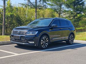 Volkswagen Tiguan L 2021 Бензин