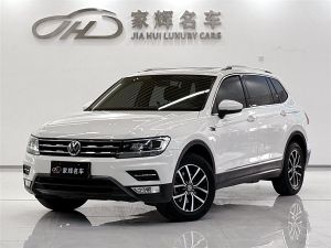 Volkswagen Tiguan L 2017 Бензин