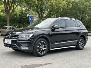 Volkswagen Tiguan L 2017 Бензин
