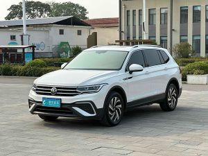 Volkswagen Tiguan L 2023 Бензин