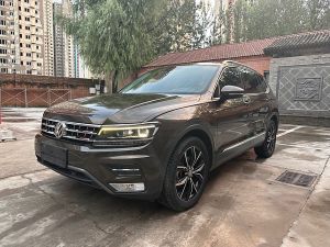 Volkswagen Tiguan L 2017 Бензин