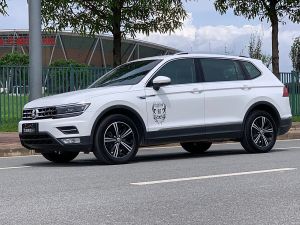 Volkswagen Tiguan L 2018 Бензин