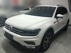 Volkswagen Tiguan L 2019 Бензин