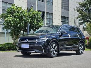Volkswagen Tiguan L 2024 Бензин