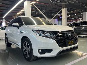 Honda UR-V 2021 Бензин