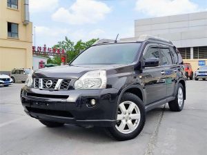 Nissan X-Trail 2011 Бензин