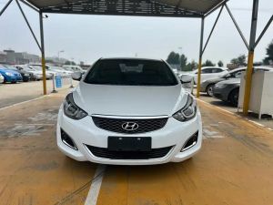 Hyundai Elantra 2017 Бензин