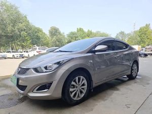 Hyundai Elantra 2017 Бензин