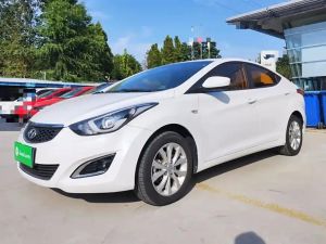 Hyundai Elantra 2017 Бензин