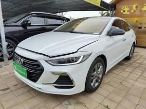 Hyundai Elantra 2017 Бензин