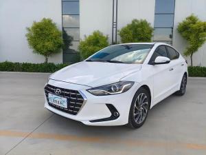 Hyundai Elantra 2019 Бензин