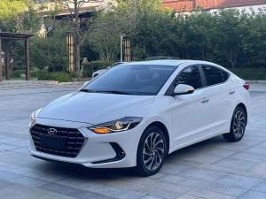 Hyundai Elantra 2020 Бензин