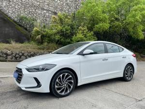 Hyundai Elantra 2019 Бензин