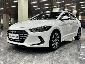 Hyundai Elantra 2021 Бензин