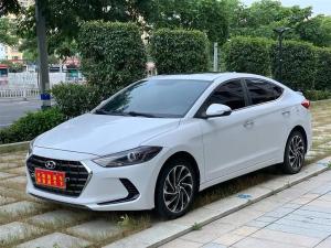 Hyundai Elantra 2021 Бензин
