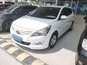 Hyundai Verna 2014 Бензин