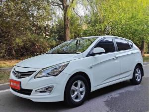 Hyundai Verna 2014 Бензин