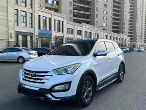 Hyundai Santa Fe 2014 Бензин