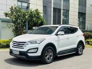 Hyundai Santa Fe 2013 Бензин