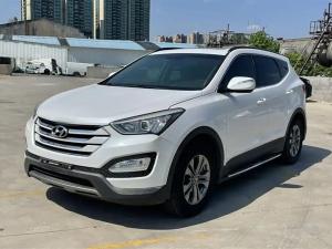 Hyundai Santa Fe 2015 Бензин