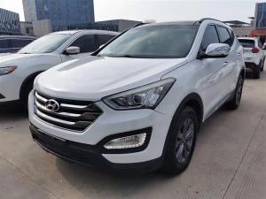 Hyundai Santa Fe 2015 Бензин