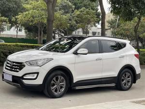 Hyundai Santa Fe 2014 Бензин