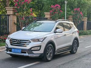 Hyundai Santa Fe 2014 Бензин