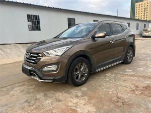 Hyundai Santa Fe 2014 Бензин