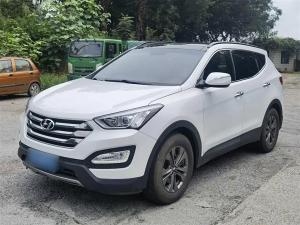 Hyundai Santa Fe 2019 Бензин