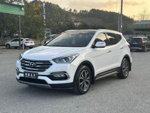 Hyundai Santa Fe 2017 Бензин