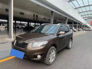 Hyundai Santa Fe Classic 2011 Бензин