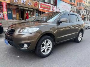 Hyundai Santa Fe Classic 2011 Бензин