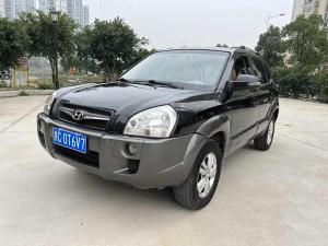 Hyundai Tucson 2011 Бензин