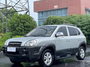 Hyundai Tucson 2011 Бензин