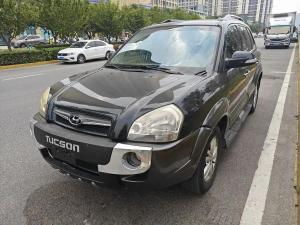 Hyundai Tucson 2010 Бензин