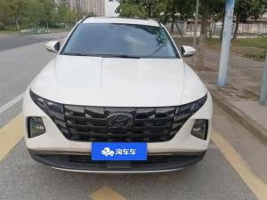 Hyundai Tucson 2023 Бензин